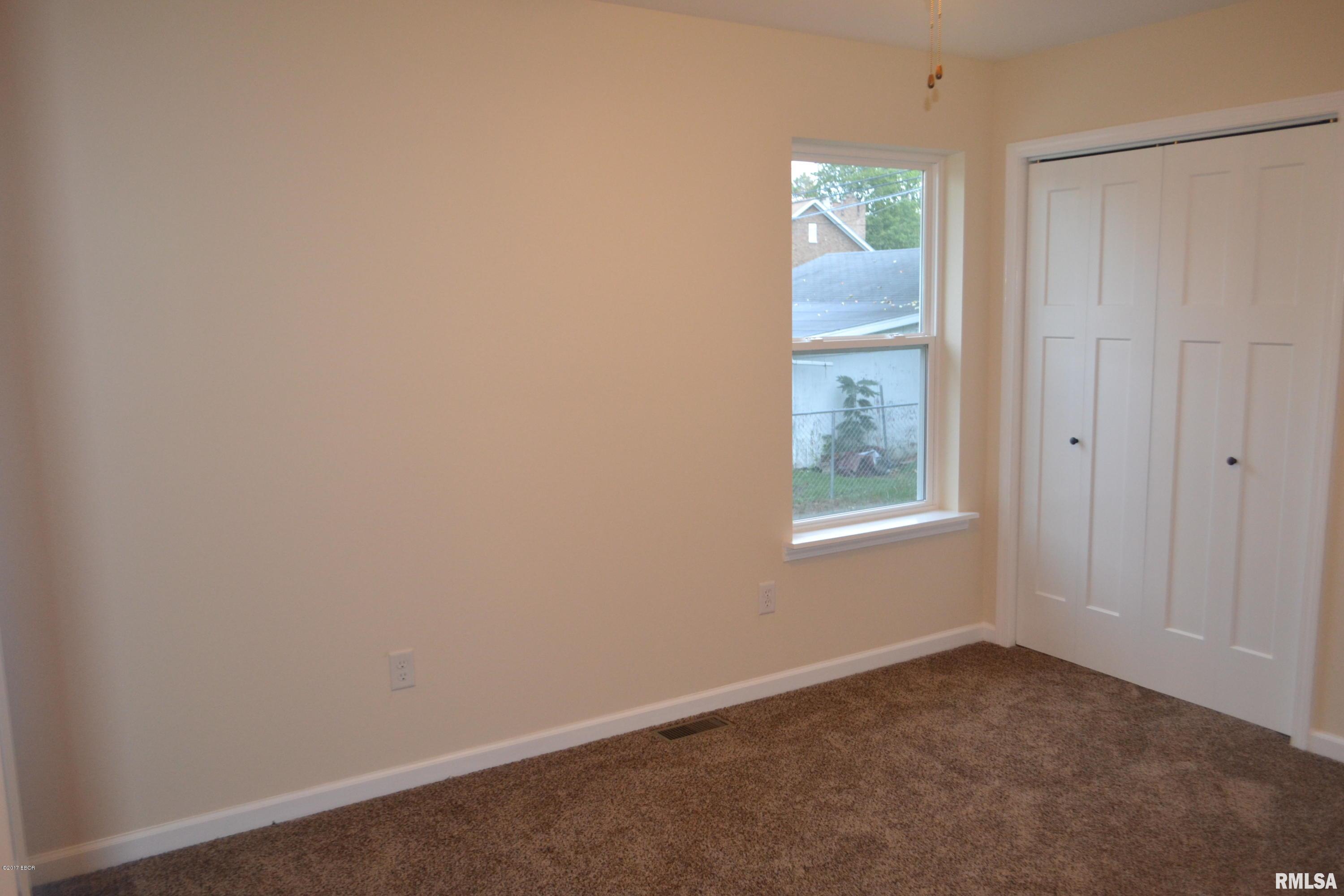 124 East 4th Street Flora, IL 62839 - Photo 12 of 14 Gallery Image 12