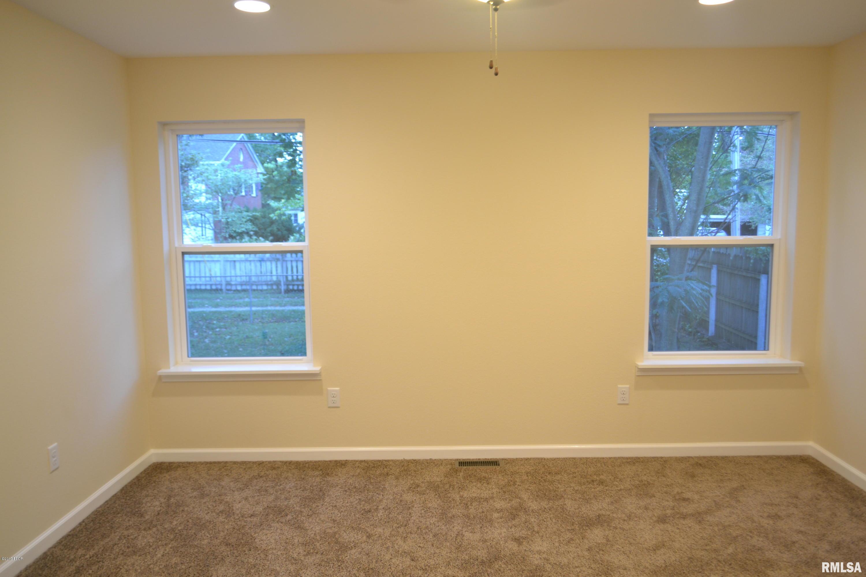 124 East 4th Street Flora, IL 62839 - Photo 10 of 14 Gallery Image 10