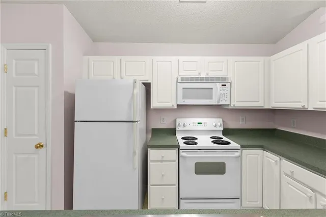 $175,000 | 132 Scholastic Court, Winston-Salem, NC 27106