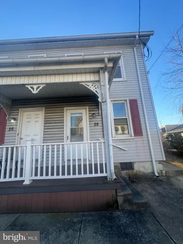 $1,050 | 28 West Main Street, Unit 1, Newmanstown, PA 17073