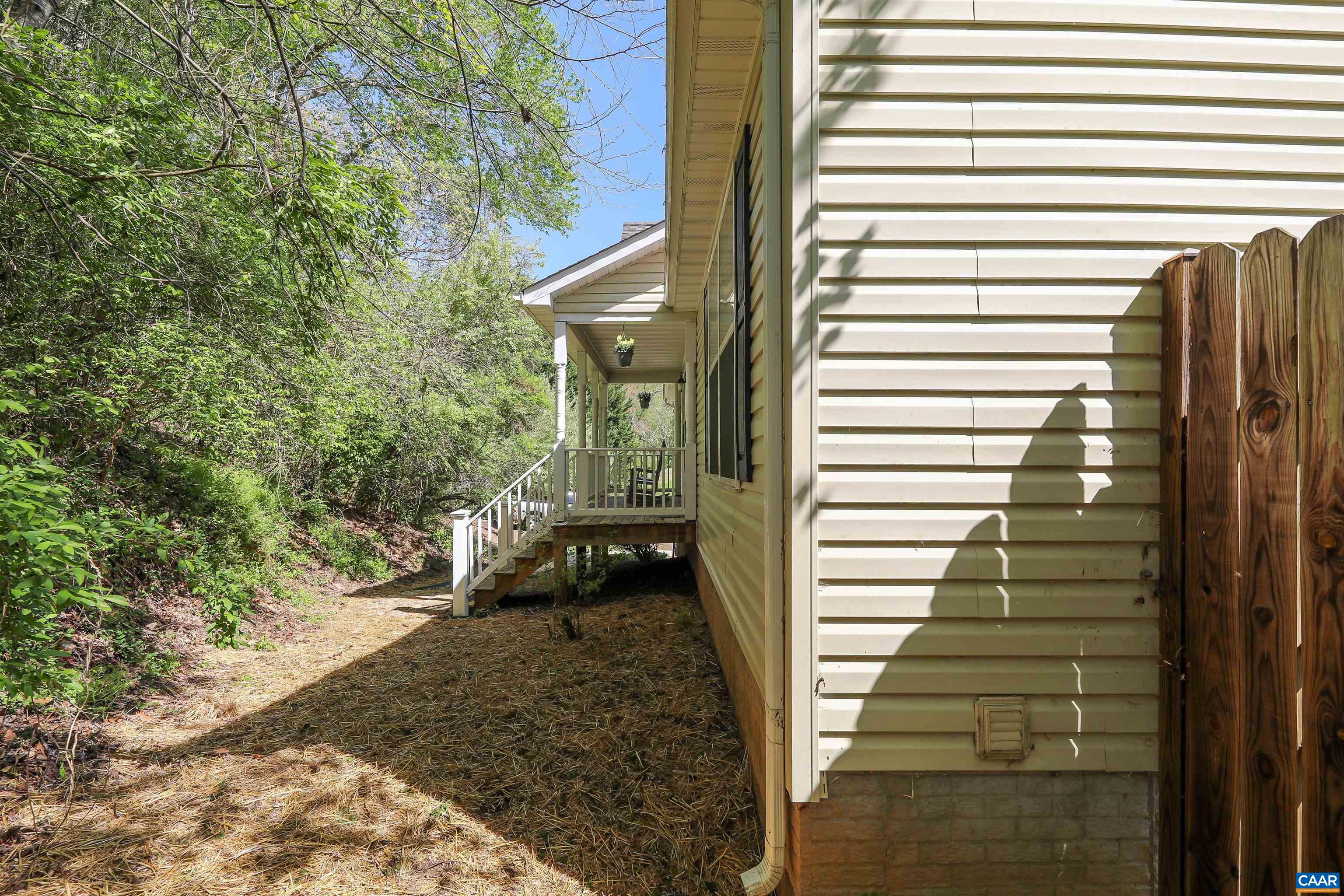 286 Snapdragon Road Ruckersville, VA 22968 - Photo 6 of 44 a view of entryway and hall