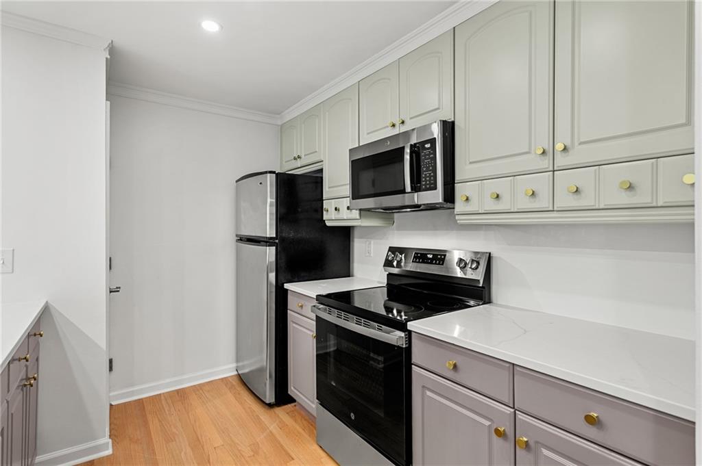 3655 Habersham Road Northeast, Unit B236 Atlanta, GA 30305 - Photo 8 of 18 Gallery Image 8