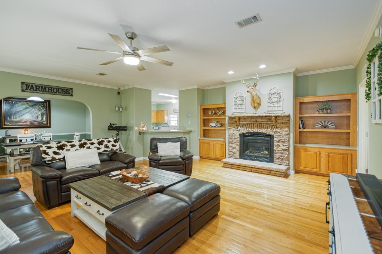 332 Northeast Forsythia Way Pinetta, FL 32350 - Photo 16 of 51