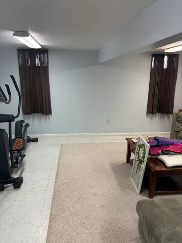 $359,900 | 17 North Street, Manchester, CT 06042