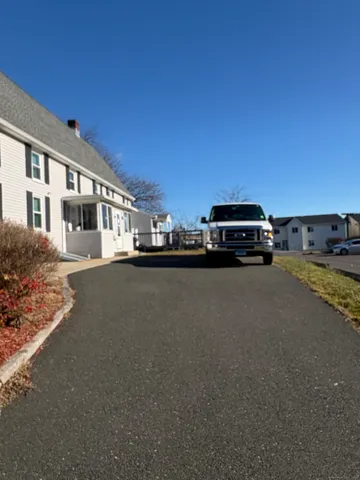 $359,900 | 17 North Street, Manchester, CT 06042