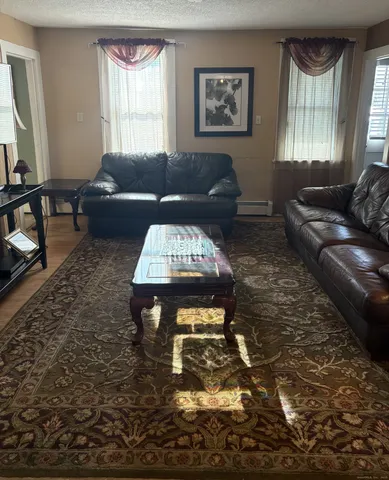 $359,900 | 17 North Street, Manchester, CT 06042