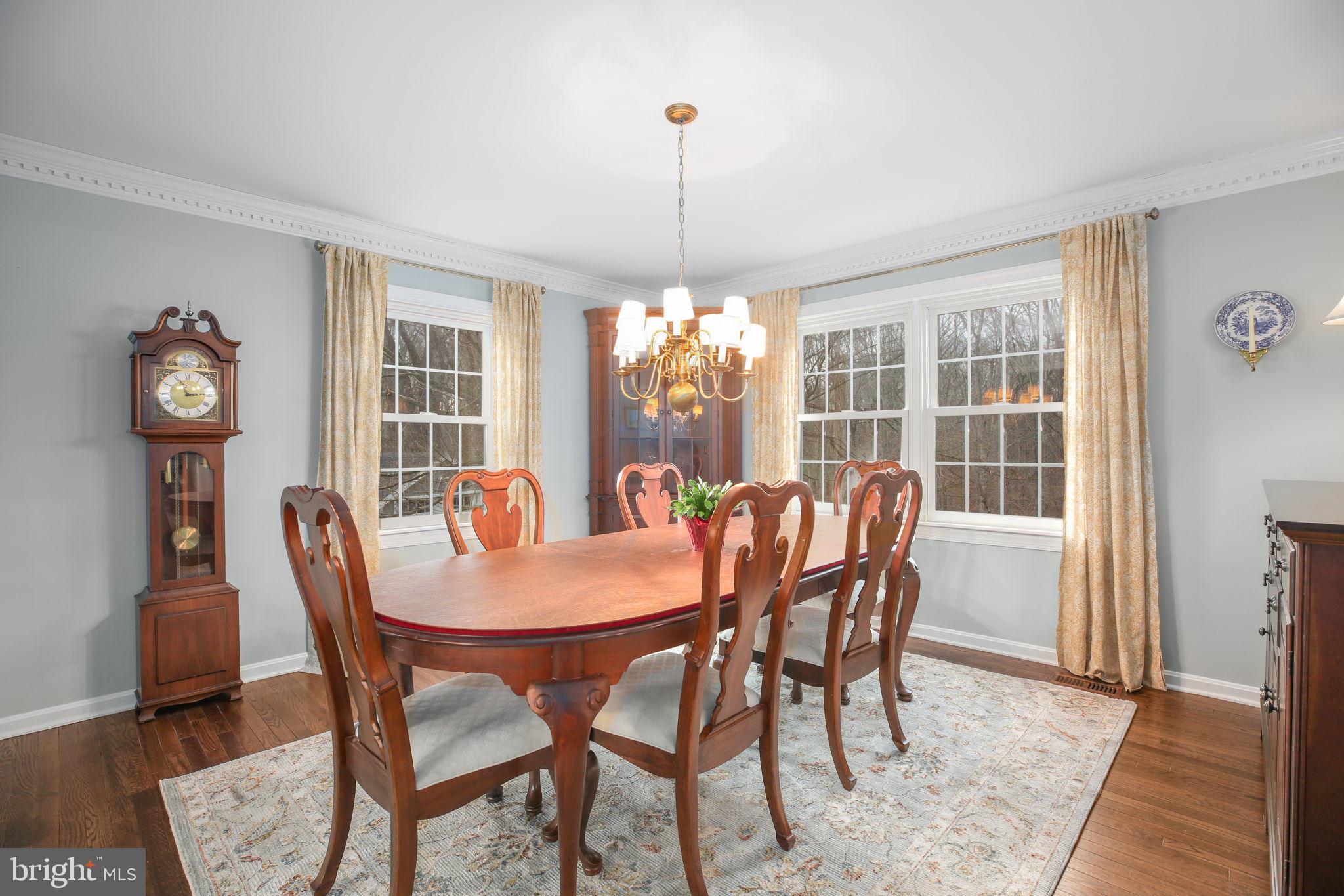 9 Old Ridge Road Fredericksburg, VA 22407 - Photo 12 of 110 a dining room with furniture a chandelier and wooden floor