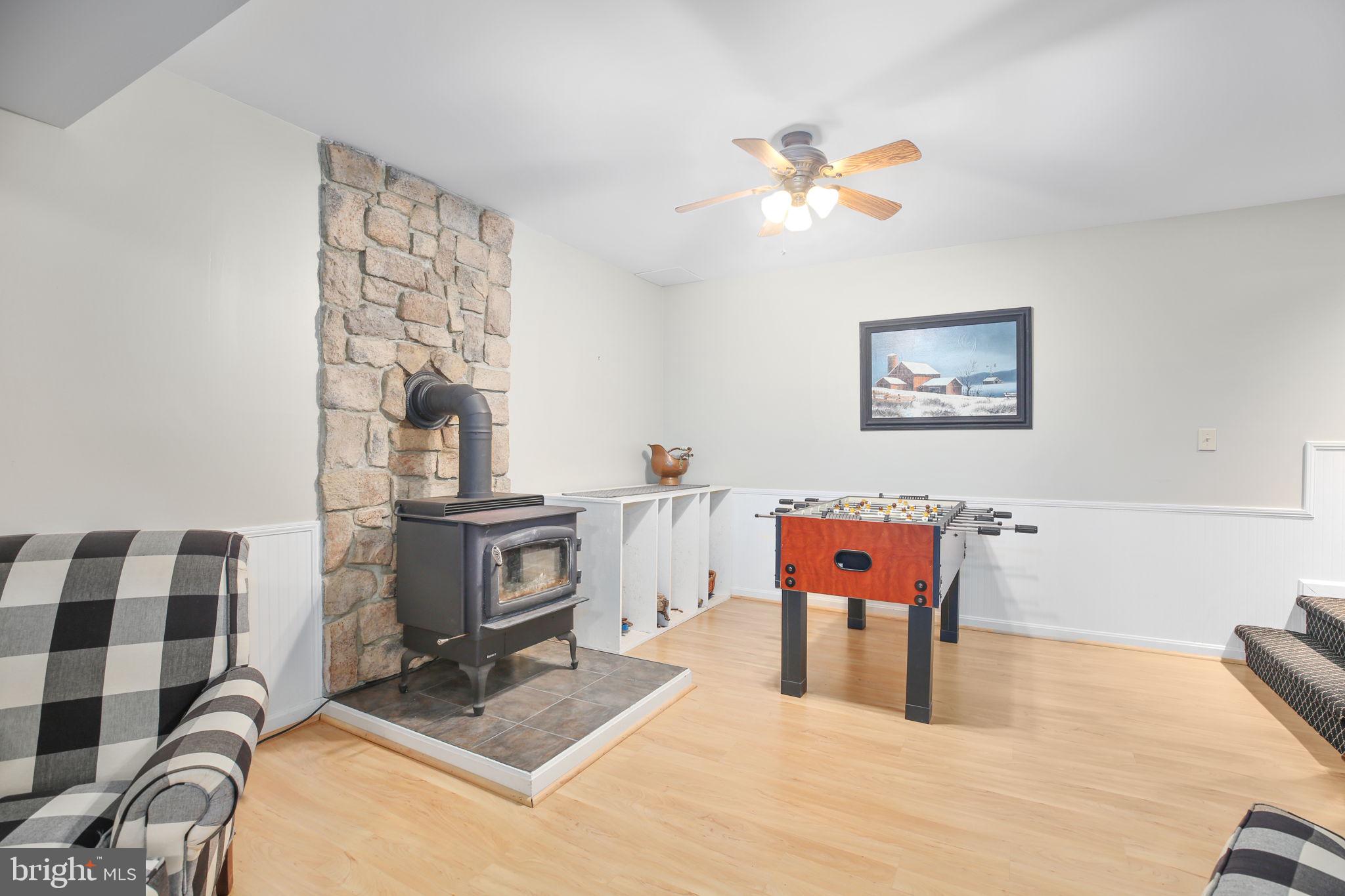 9 Old Ridge Road Fredericksburg, VA 22407 - Photo 46 of 110 a living room with furniture and a fireplace