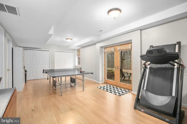 $775,000 | 9 Old Ridge Road, Fredericksburg, VA 22407