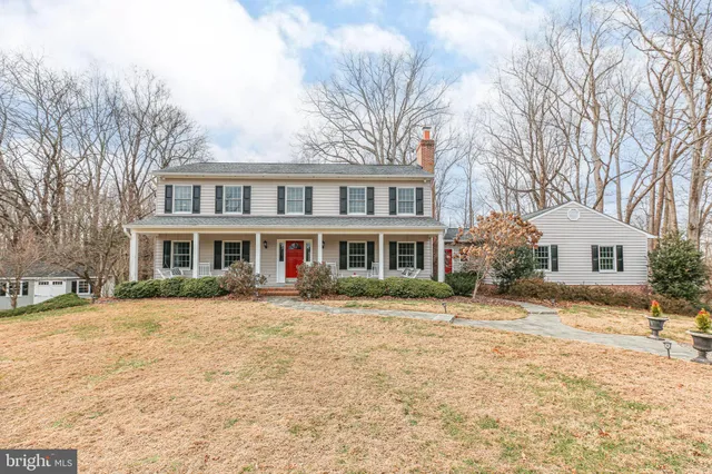 $775,000 | 9 Old Ridge Road, Fredericksburg, VA 22407