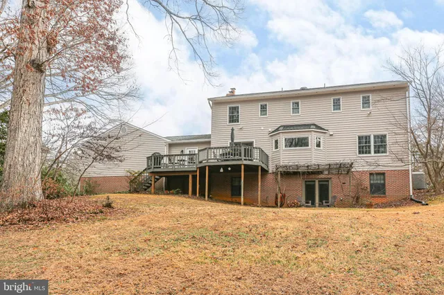 $775,000 | 9 Old Ridge Road, Fredericksburg, VA 22407