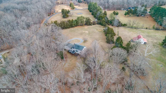 $775,000 | 9 Old Ridge Road, Fredericksburg, VA 22407