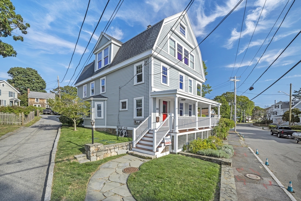 29 Fuller Street Gloucester, MA 01930 - Photo 3 of 38