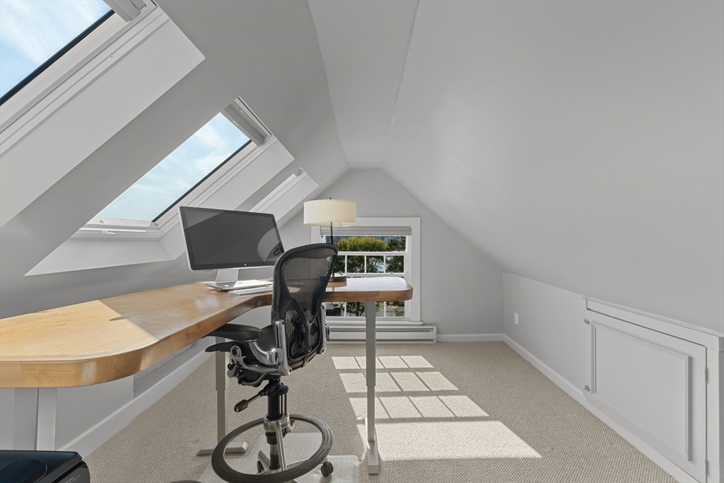 29 Fuller Street Gloucester, MA 01930 - Photo 34 of 38