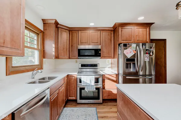 $299,450 | 949 Hickory Lane, New Castle, IN 47362