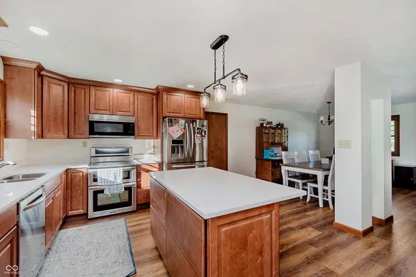 $299,450 | 949 Hickory Lane, New Castle, IN 47362