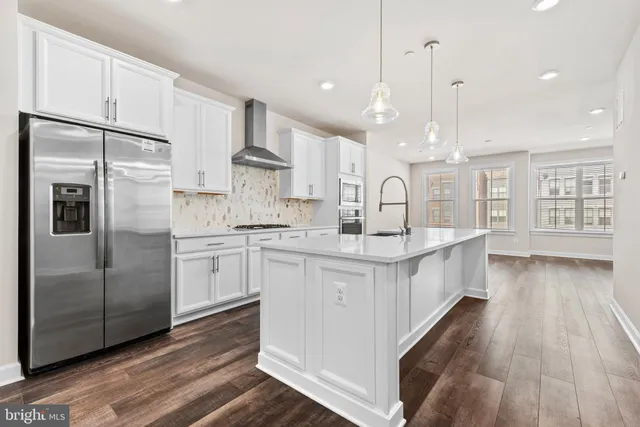 $839,000 | 13039 Hattontown Square, Herndon, VA 20171