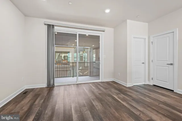 $839,000 | 13039 Hattontown Square, Herndon, VA 20171