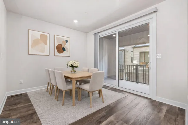 $839,000 | 13039 Hattontown Square, Herndon, VA 20171