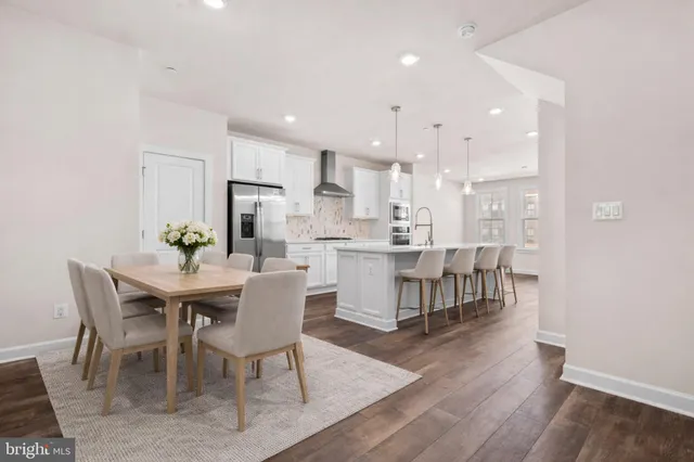 $839,000 | 13039 Hattontown Square, Herndon, VA 20171