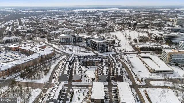 $839,000 | 13039 Hattontown Square, Herndon, VA 20171