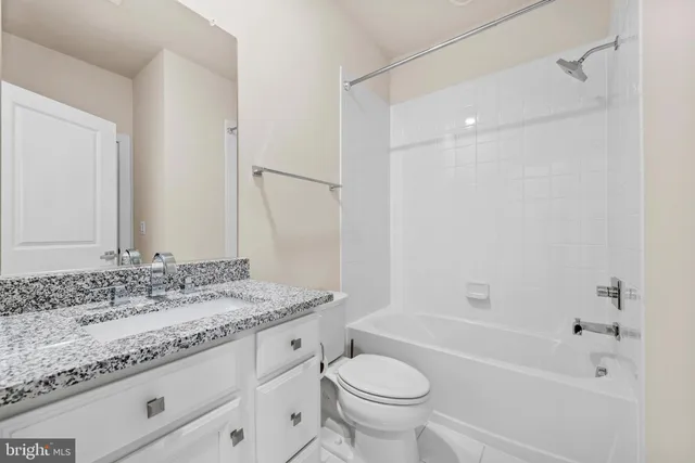 $839,000 | 13039 Hattontown Square, Herndon, VA 20171