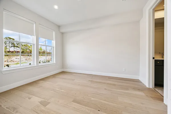 $3,995 | 5917 Cottage Grove Lake Drive, Houston, TX 77007