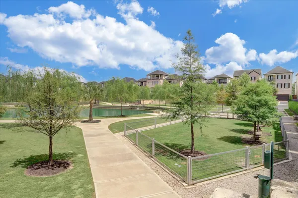 $3,995 | 5917 Cottage Grove Lake Drive, Houston, TX 77007