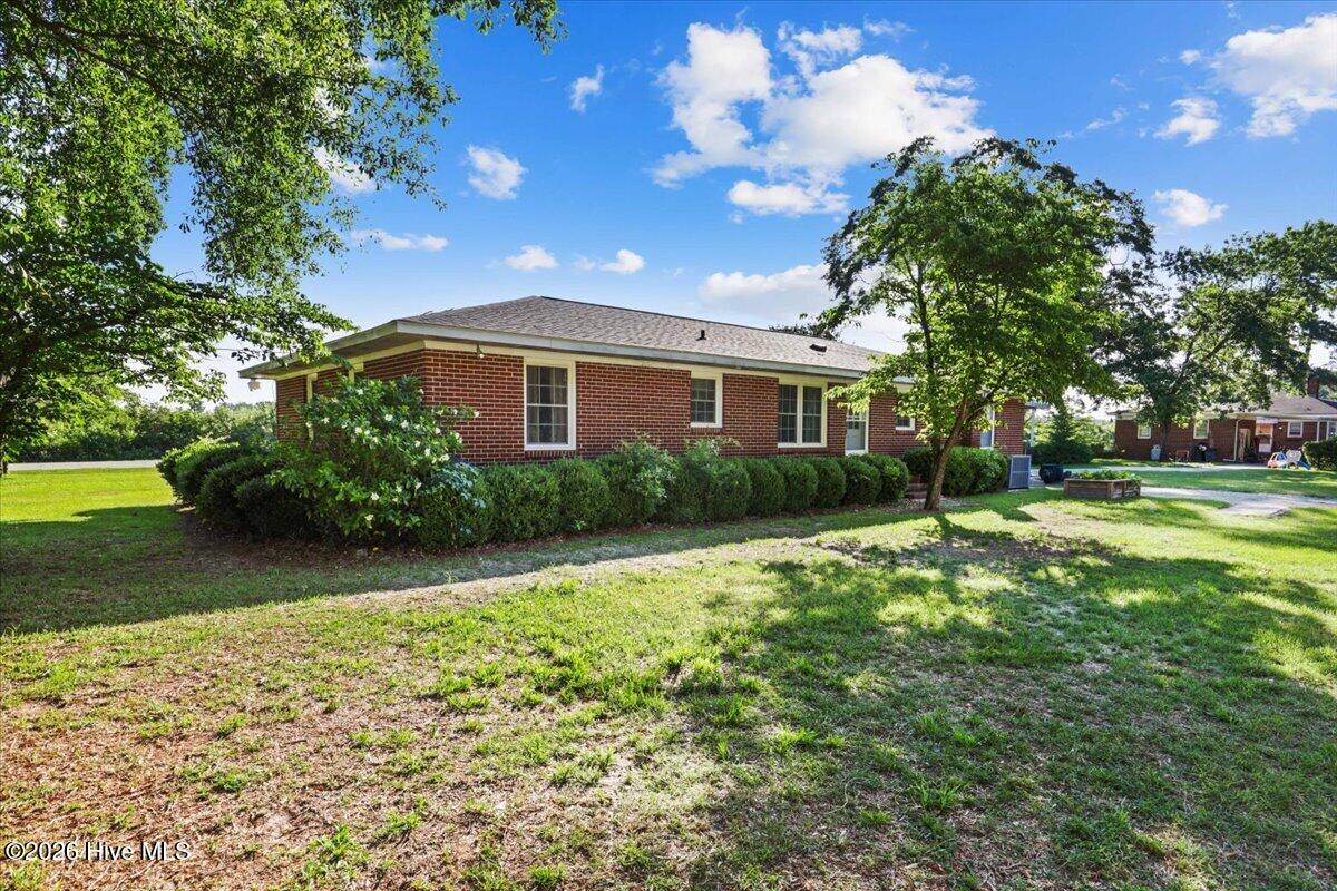 283 Will Baker Road Kinston, NC 28504 - Photo 11 of 38