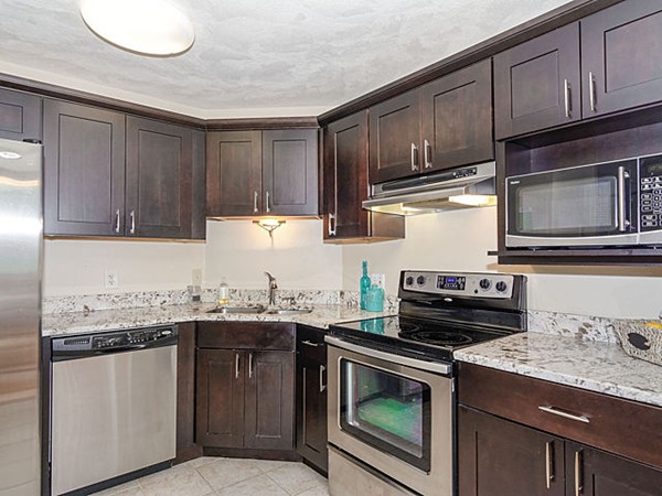 51 Pettee Street, Unit 28 Newton, MA 02464 - Photo 5 of 18
