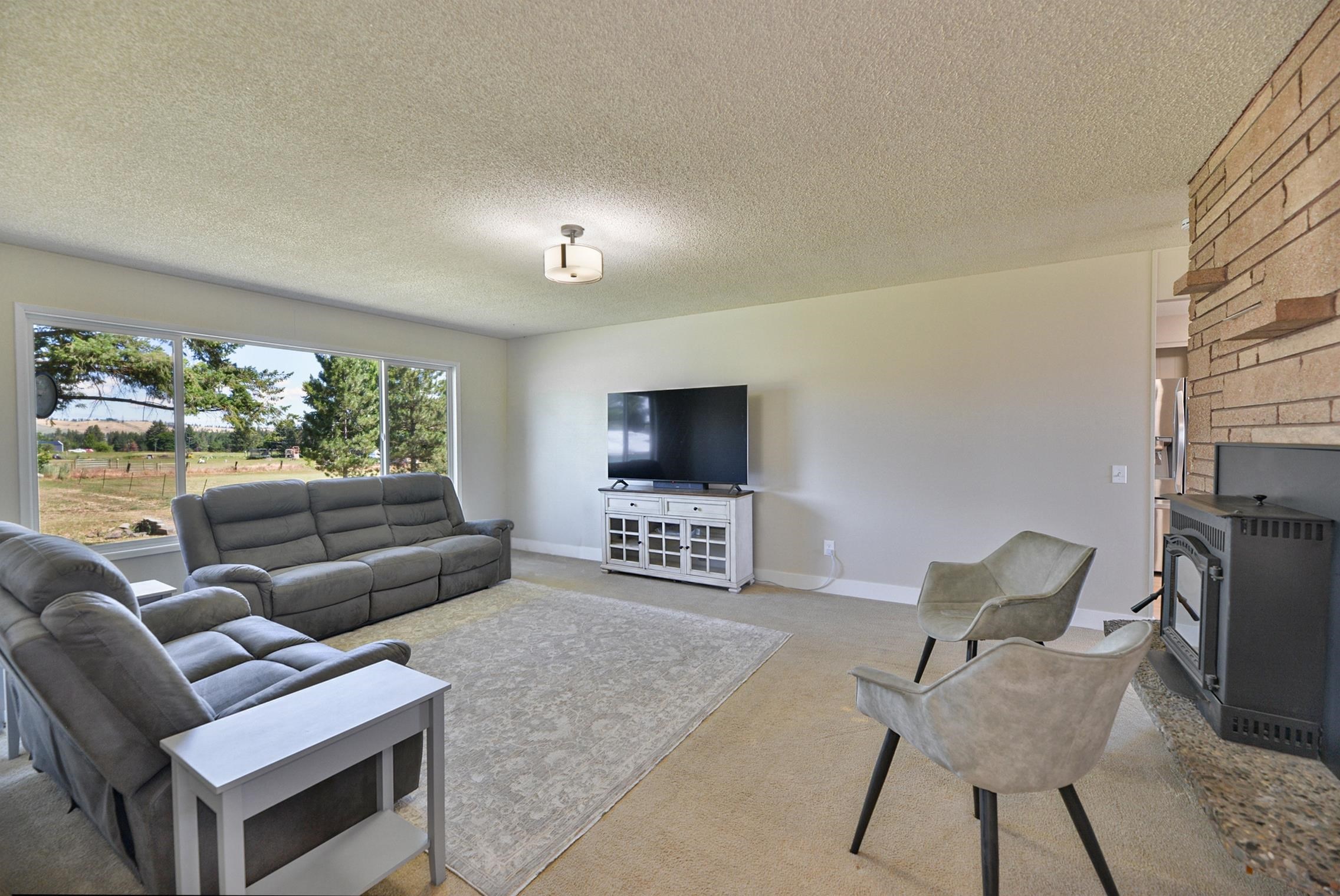11312 West Betz Road Cheney, WA 99004 - Photo 2 of 37