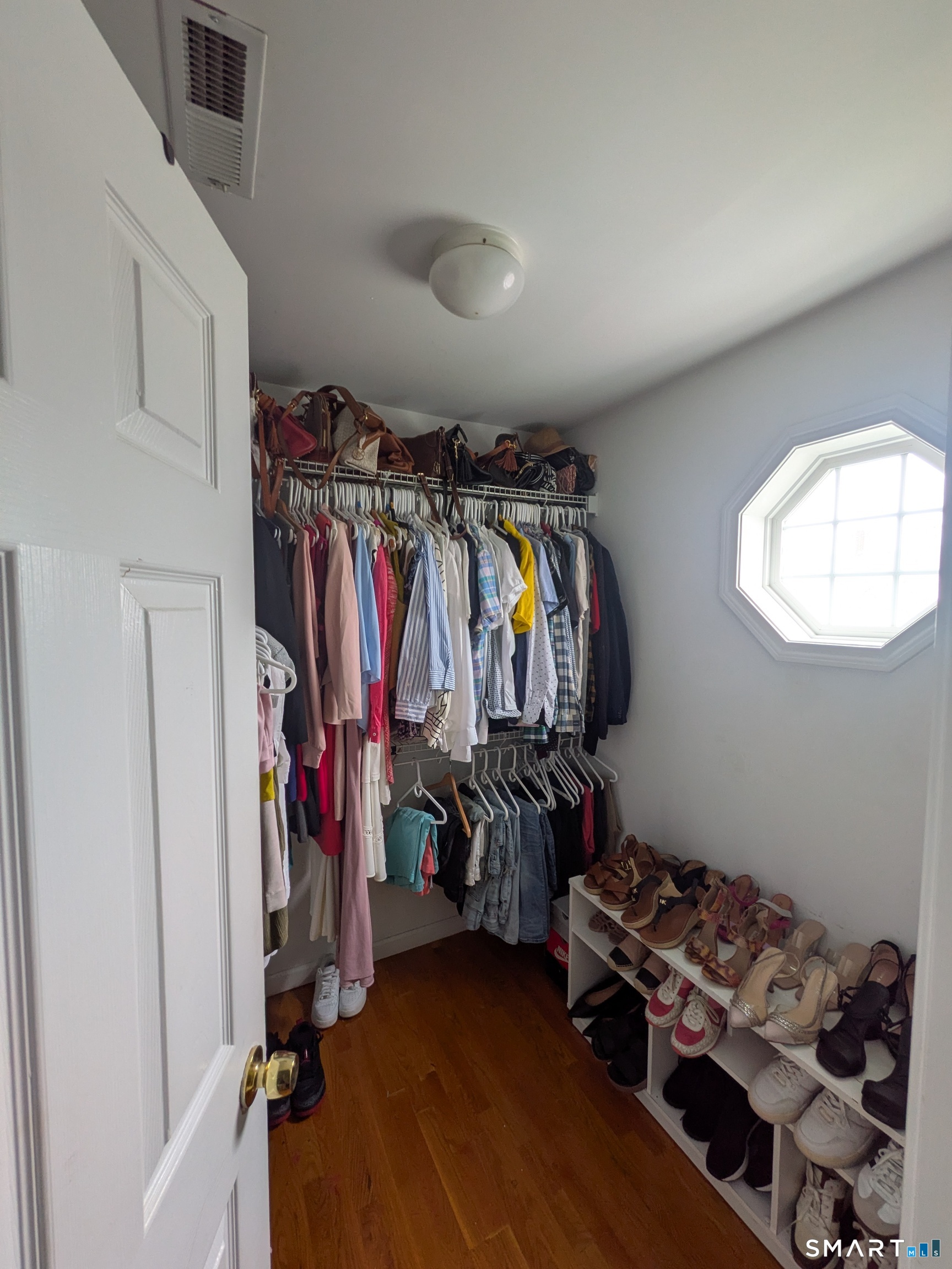 585 Congress Avenue Waterbury, CT 06708 - Photo 9 of 14
