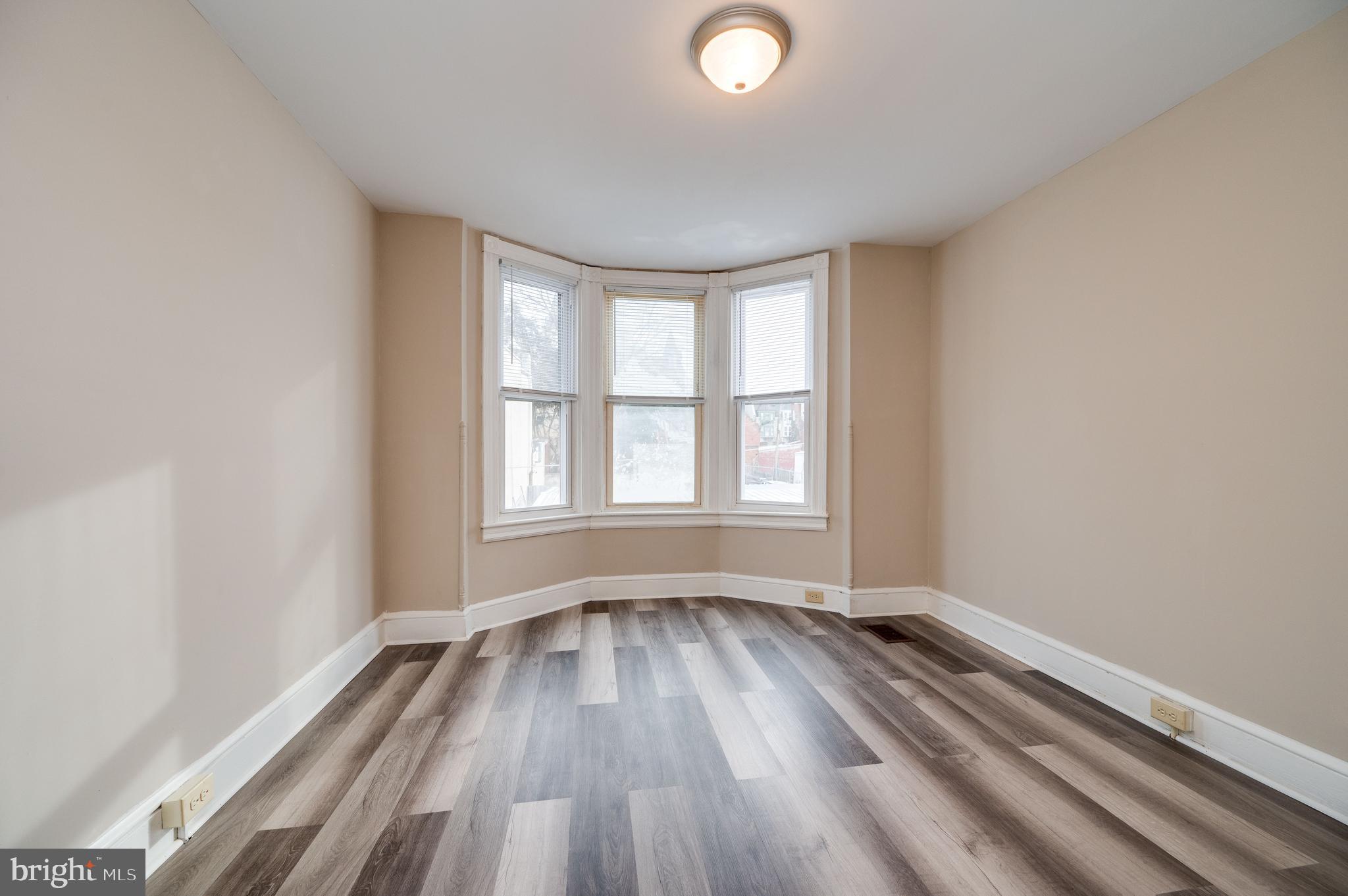 34 Maple Street Reading, PA 19602 - Photo 24 of 36