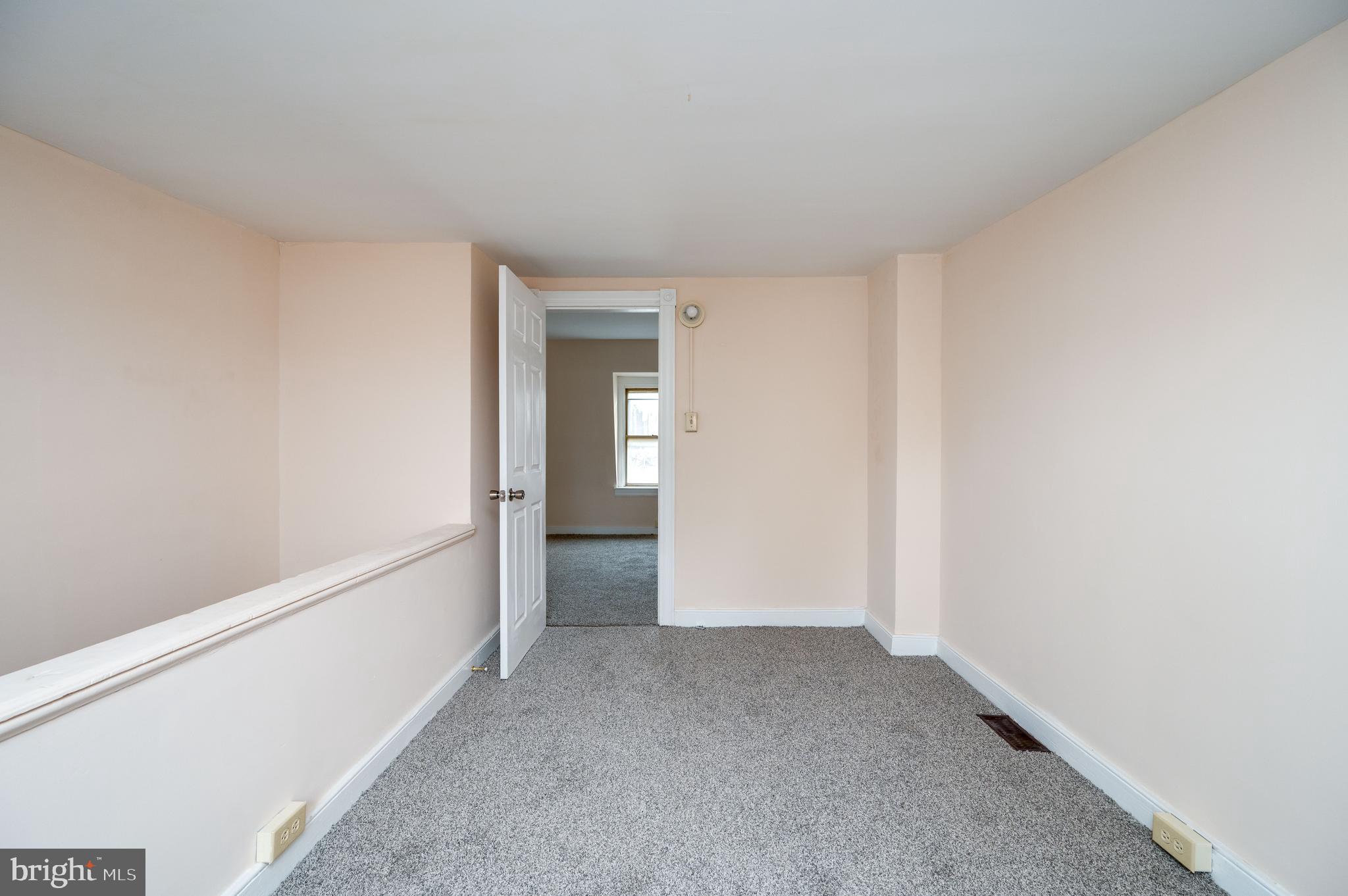 34 Maple Street Reading, PA 19602 - Photo 28 of 36