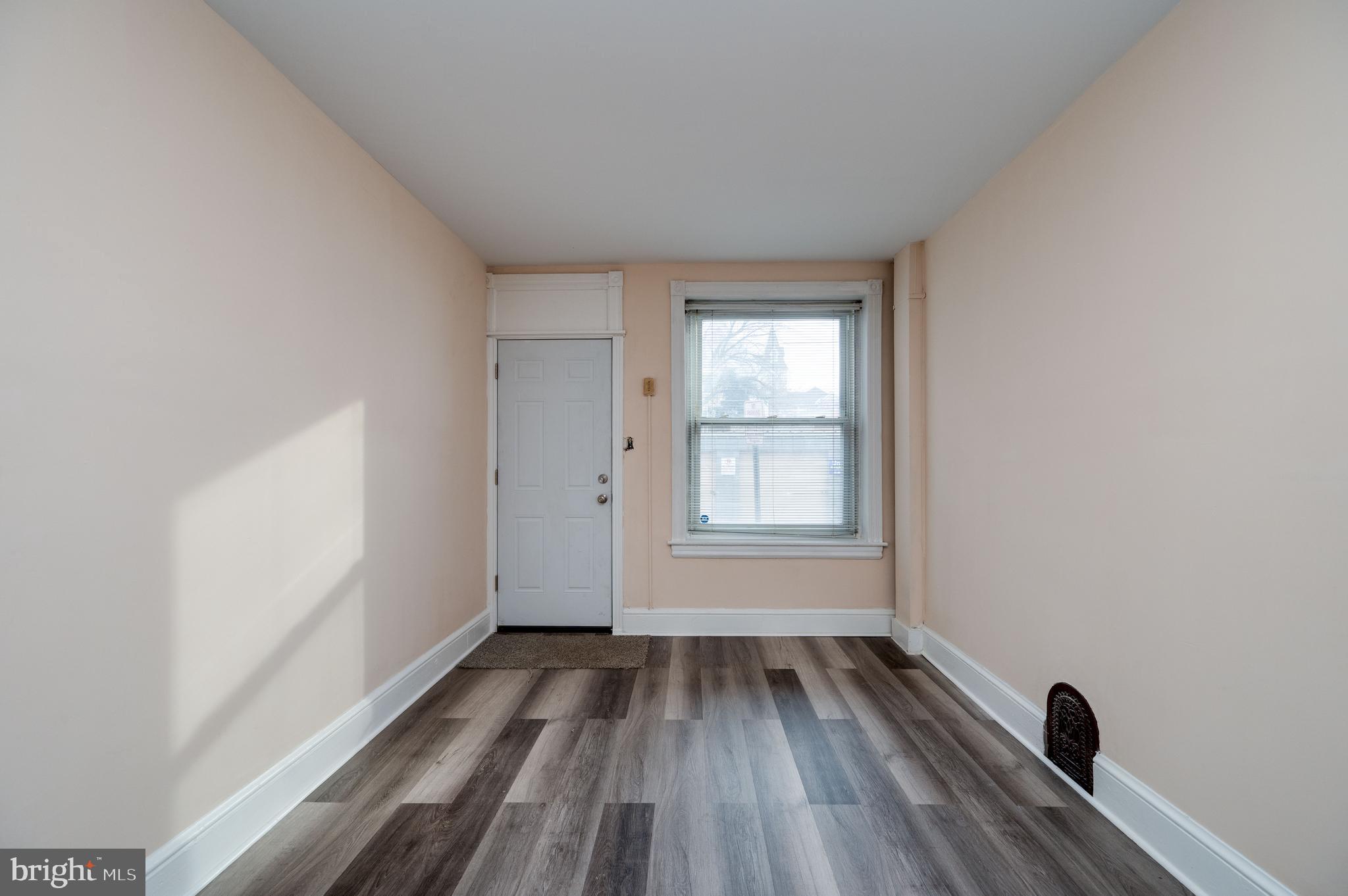 34 Maple Street Reading, PA 19602 - Photo 6 of 36