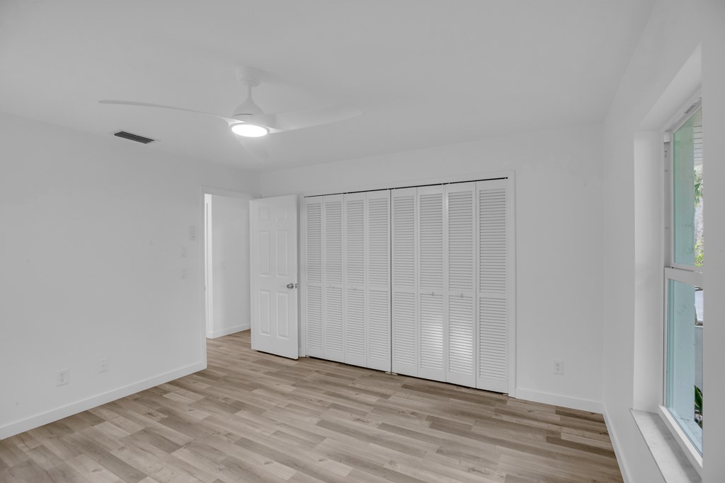4384 2nd Square Southwest Vero Beach, FL 32968 - Photo 22 of 36 a view of an empty room