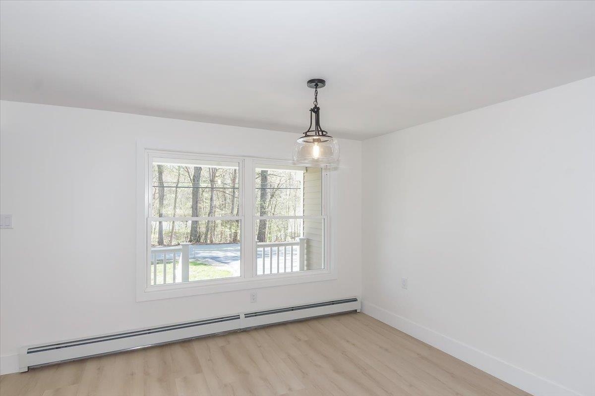 7 Ermer Road Derry, NH 03038 - Photo 12 of 55
