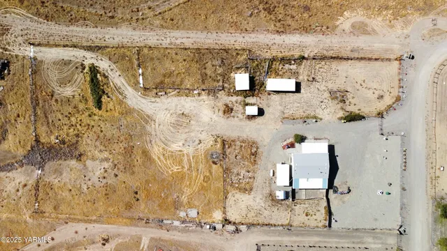 $264,000 | 670 Hidden Valley Road, Zillah, WA 98953