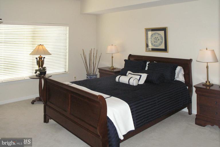 11272 Harbor Court, Unit 11272 Reston, VA 20191 - Photo 15 of 29 Bedroom