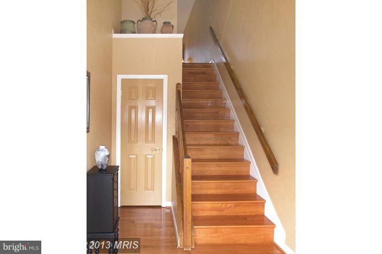 11272 Harbor Court, Unit 11272 Reston, VA 20191 - Photo 4 of 29 Interior (General)
