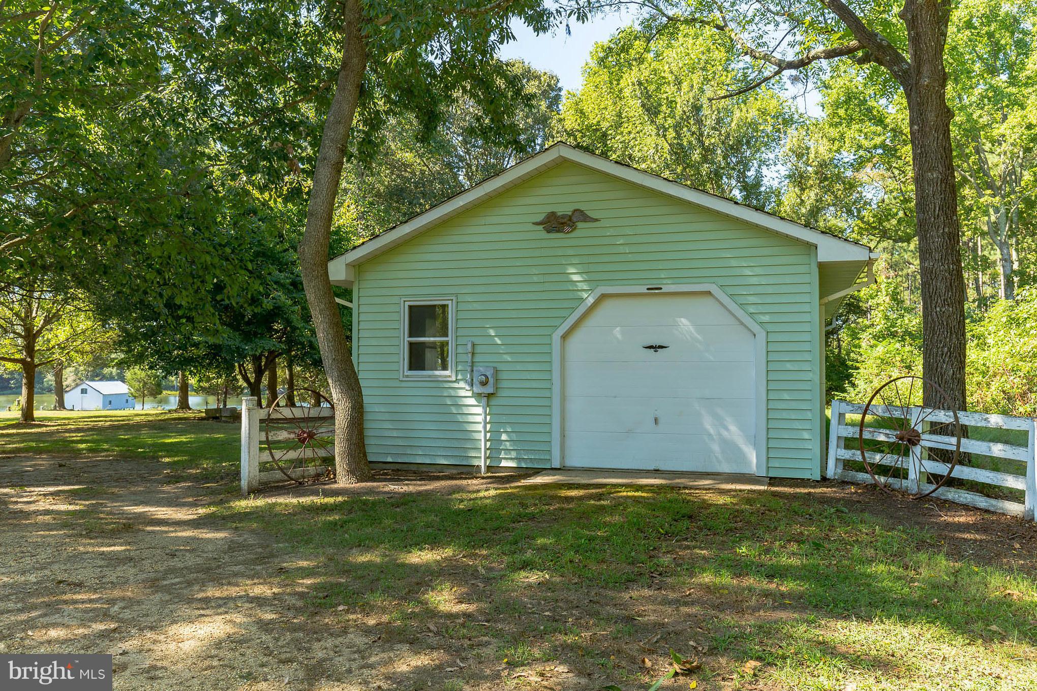 39209 Maycroft Road Avenue, MD 20609 - Photo 11 of 28 View