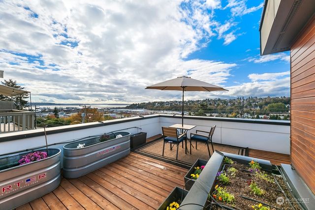 $924,000 | 2560 14th Avenue West, Unit A, Seattle, WA 98119