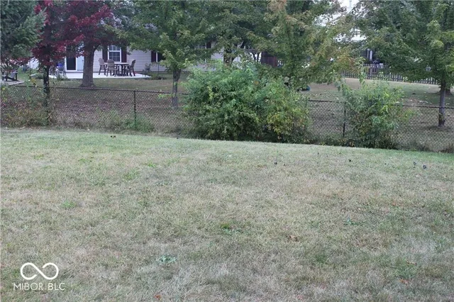 $1,950 | 15302 Fawn Meadow Drive, Noblesville, IN 46060