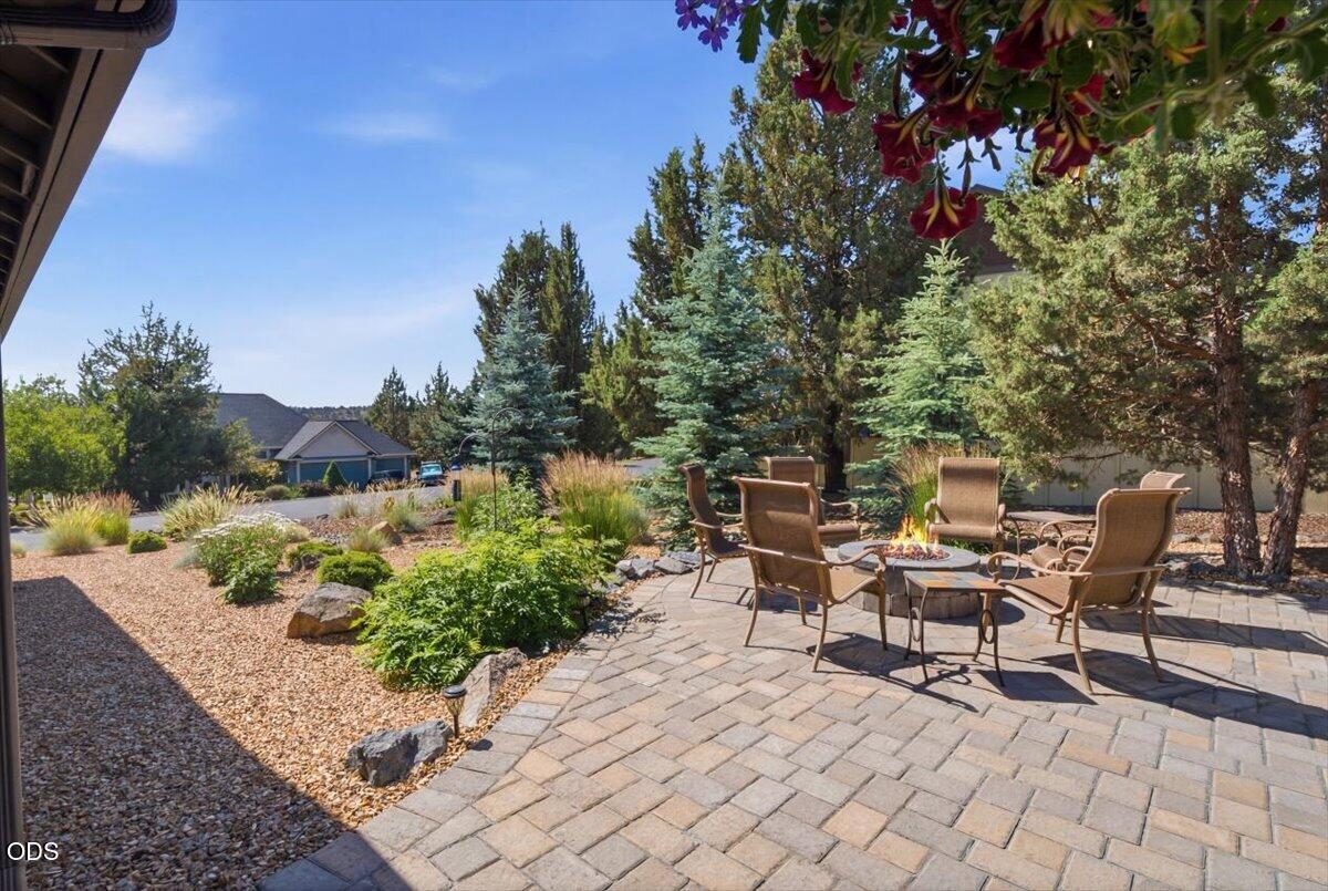 1726 Turnstone Road Redmond, OR 97756 - Photo 22 of 58