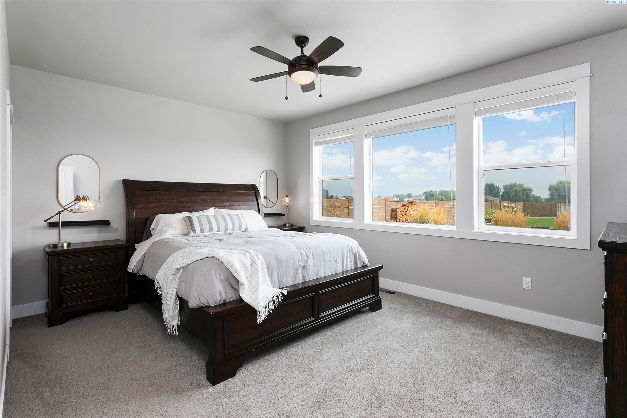 86802 Sagebrush Road Kennewick, WA 99338 - Photo 11 of 30 Gallery Image 11