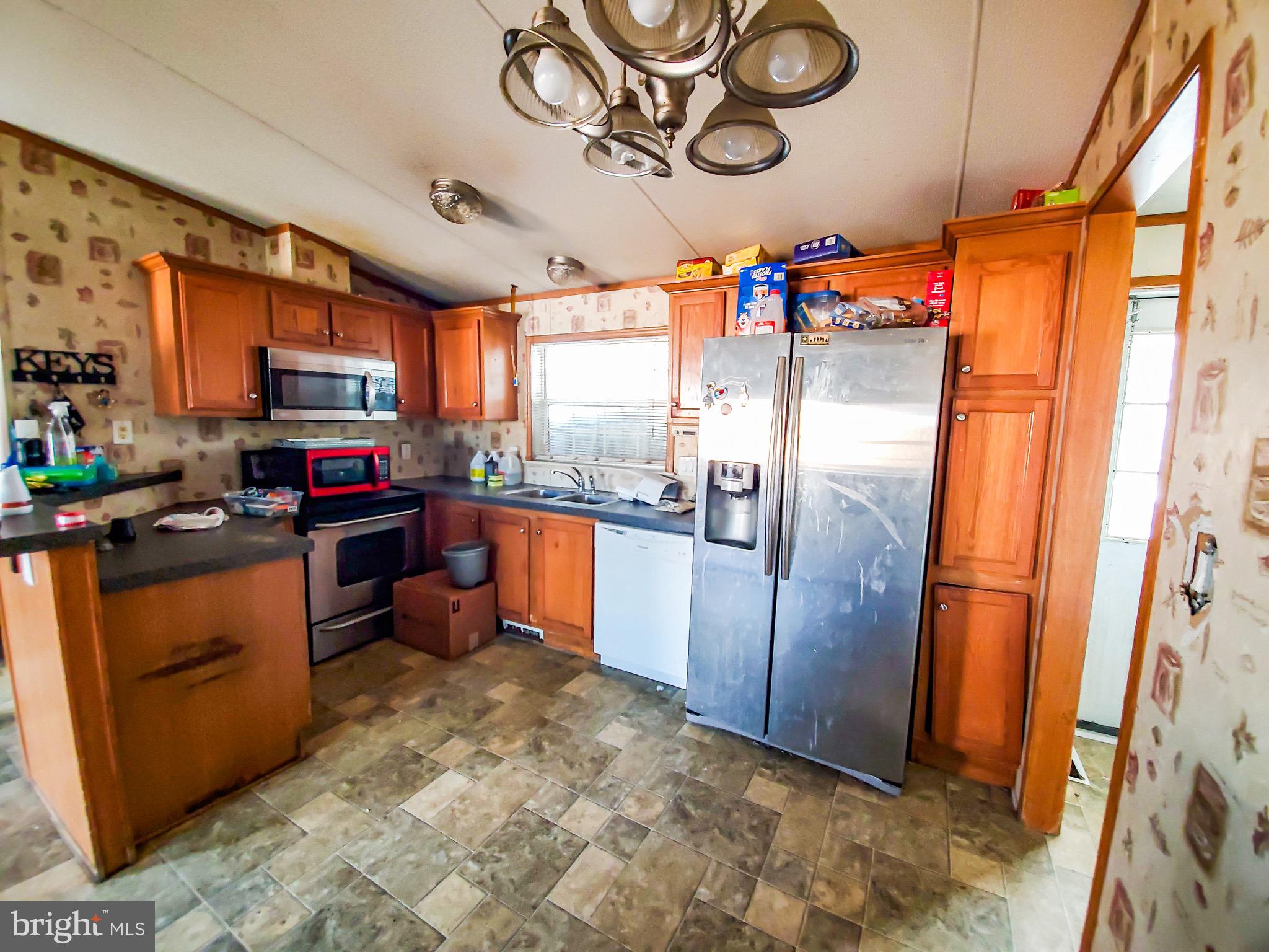 3641 North Point Road, Unit 16 Dundalk, MD 21222 - Photo 1 of 10