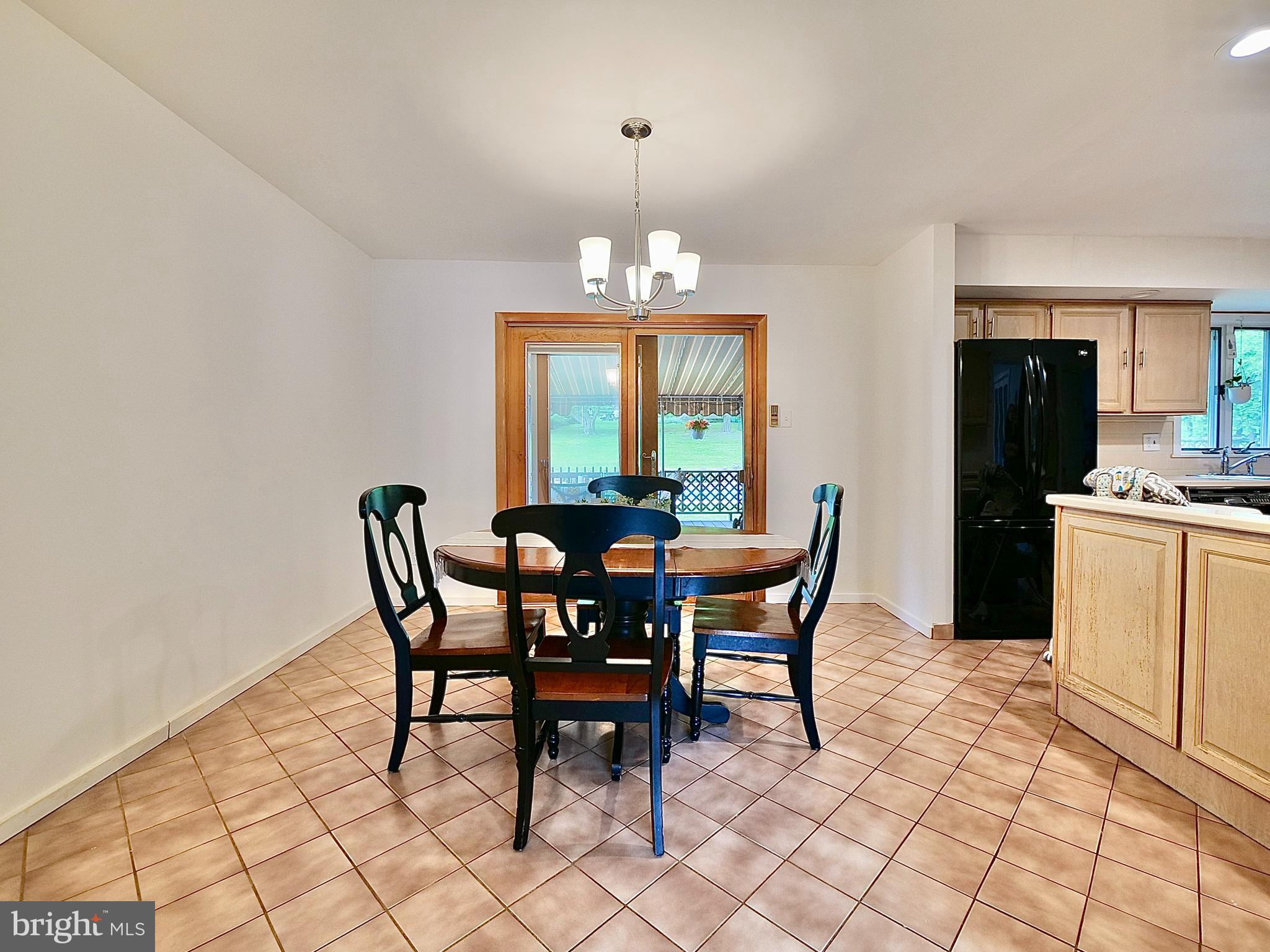143 Belmont Drive Boothwyn, PA 19061 - Photo 10 of 47 Gallery Image 10