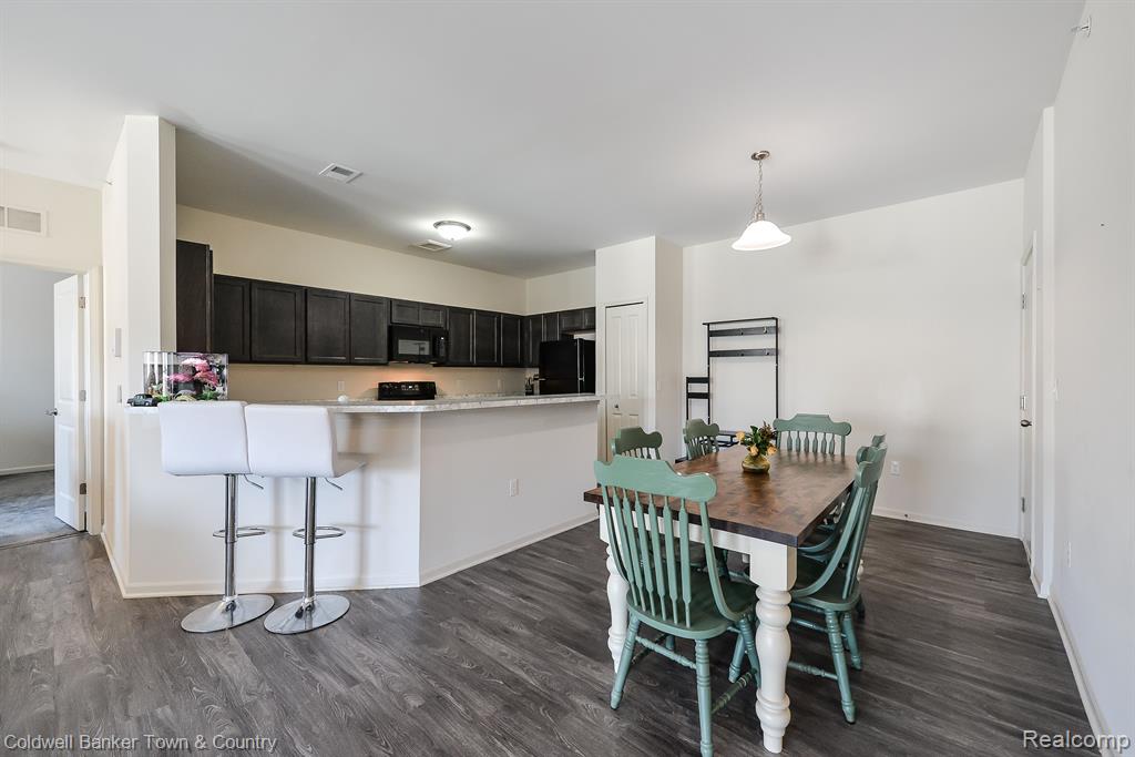 9940 Ridge Run Street Howell, MI 48855 - Photo 6 of 21