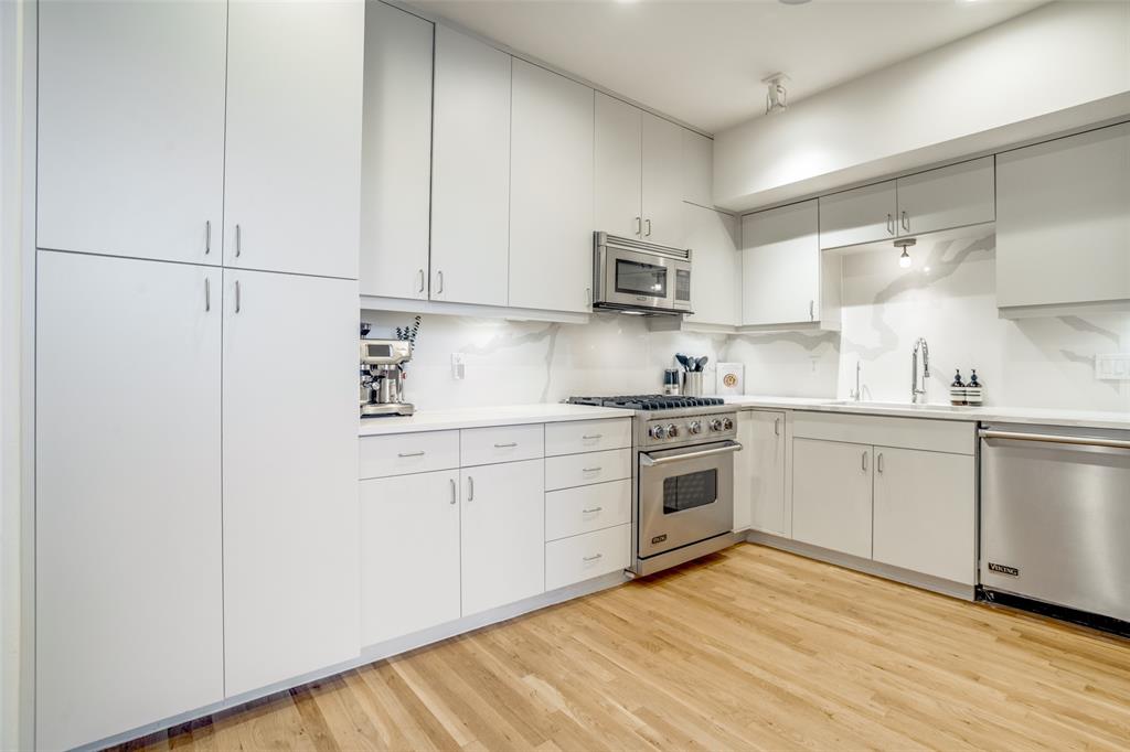 3340 Miro Place Dallas, TX 75204 - Photo 8 of 23