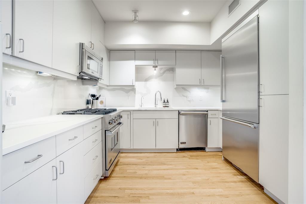 3340 Miro Place Dallas, TX 75204 - Photo 9 of 23